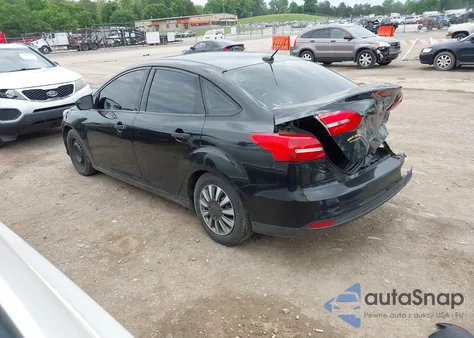 2015 Ford Focus S from USA, damaged, VIN 1FADP3E27FL259896